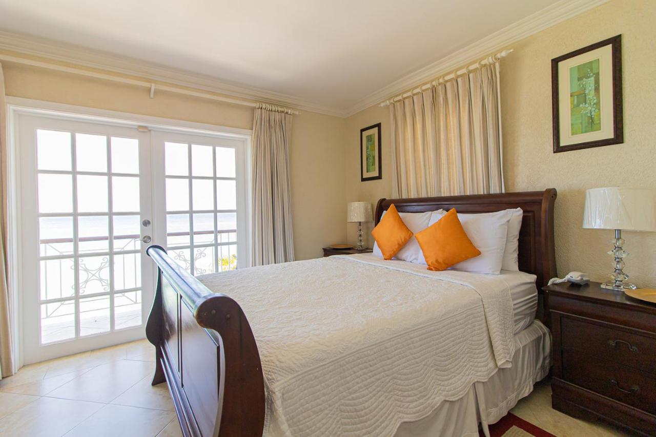 Bianca Bay 3 Bedroom West Coast Beach Front Villa Saint James Exteriör bild
